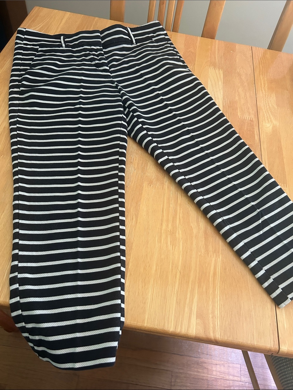 Ann Taylor LOFT cropped pants